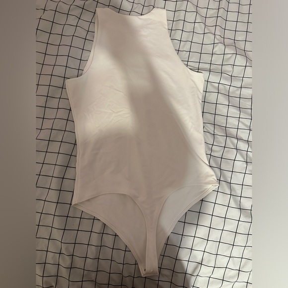 Abercrombie & Fitch Sculpting Bodysuit - Picture 3 of 3